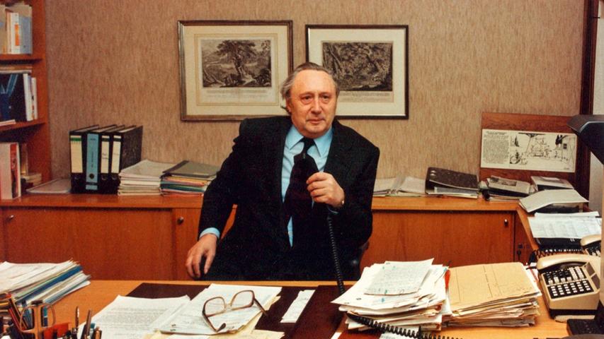 Der Chef in seinem Büro im Jahr 1992.