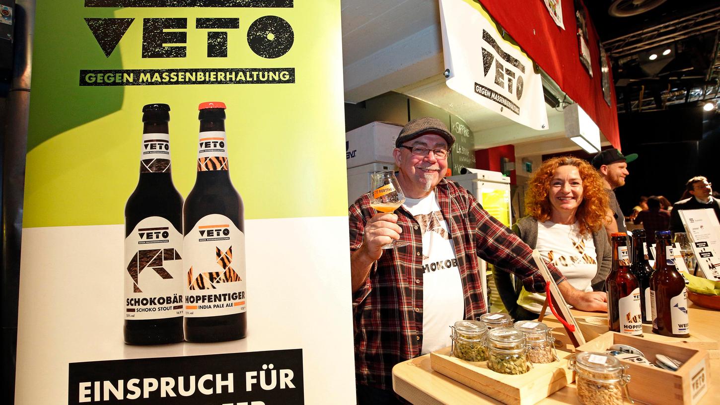 Ob im Whiskyfass gelagert oder mit feiner Zartbitterschokoladen-Lakritz-Note – den Bierinteressierten in Erlangen wurde handgebrautes Bier serviert.