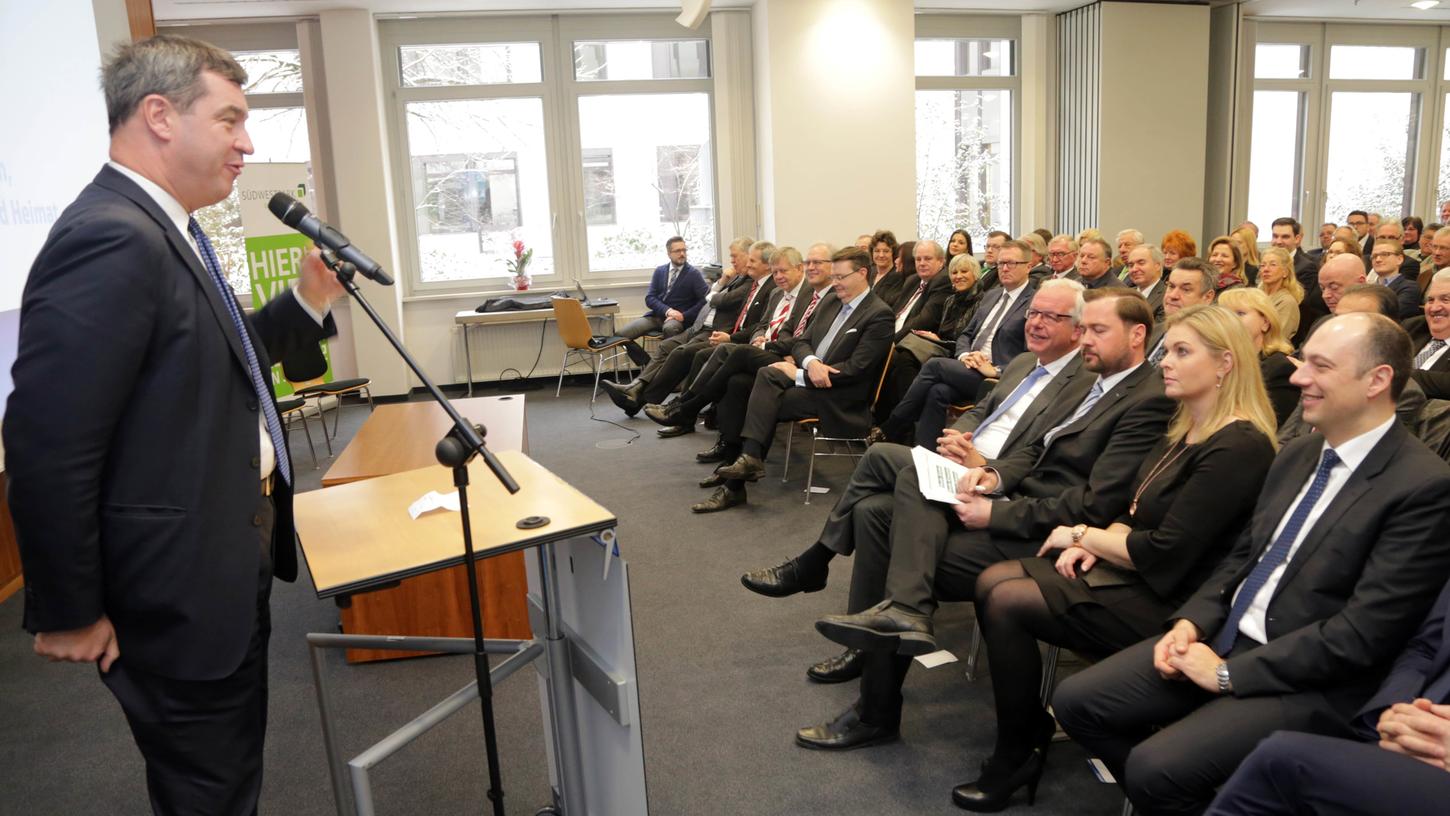 "Wir brauchen die Idee einer Leitkultur", unterstrich Finanzminister Markus Söder in seinem Grußwort in Nürnberg.