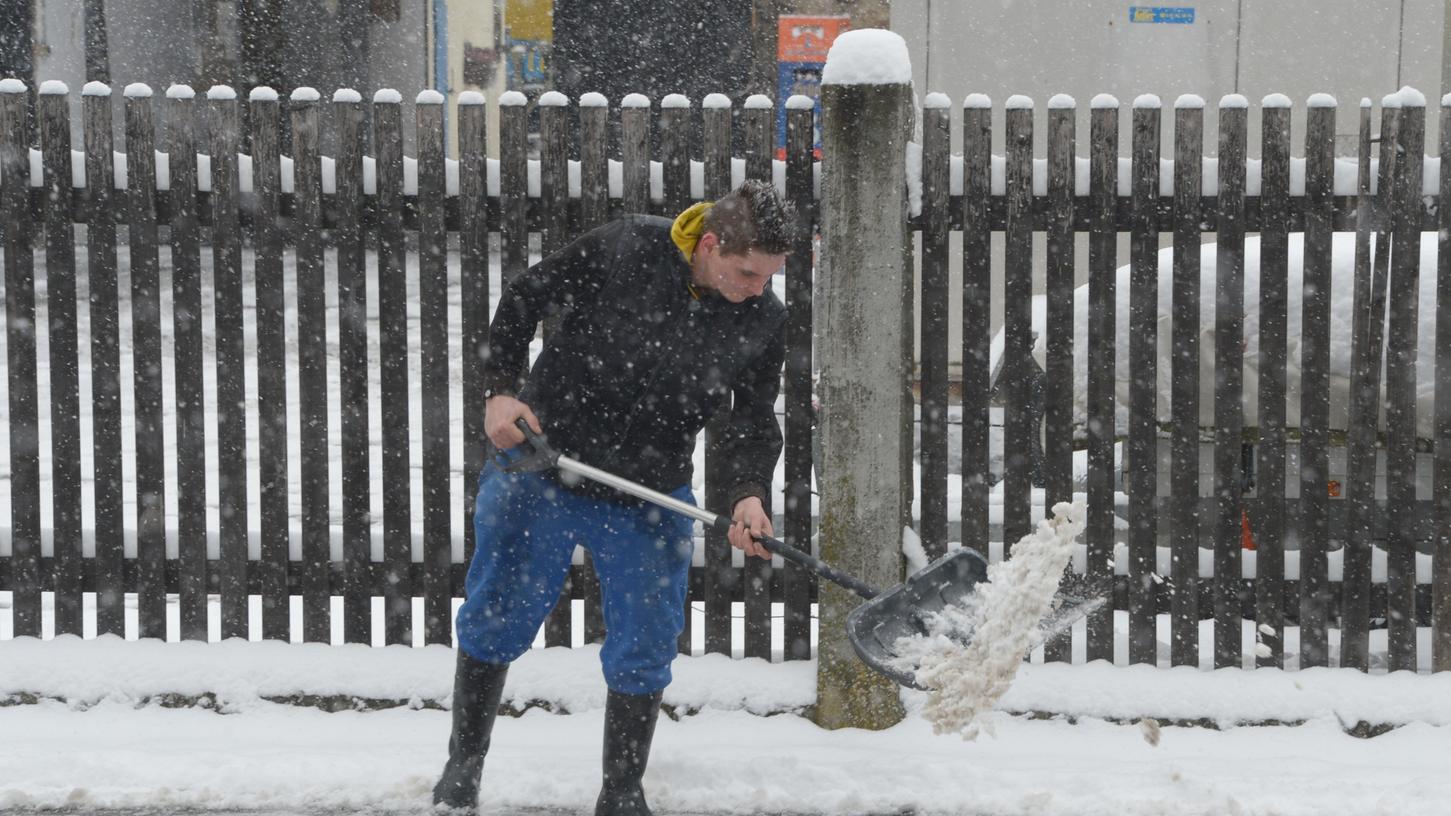 Er schippt nicht: Nürnberger ärgern sich über Winterdienst Er schippt nicht: Nürnberger ärgern sich über Winterdienst