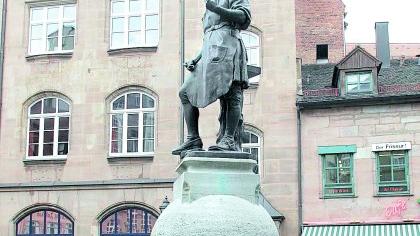 Peter Henleins «Dosenuhr» war klein und bequem zu tragen Peter Henleins «Dosenuhr» war klein und bequem zu tragen