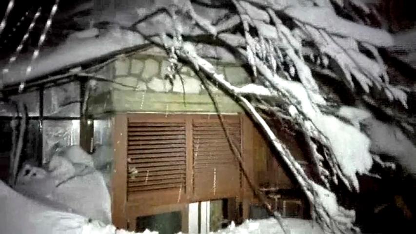 Nach Erdbeben: Lawine verschüttet Hotel in Italien