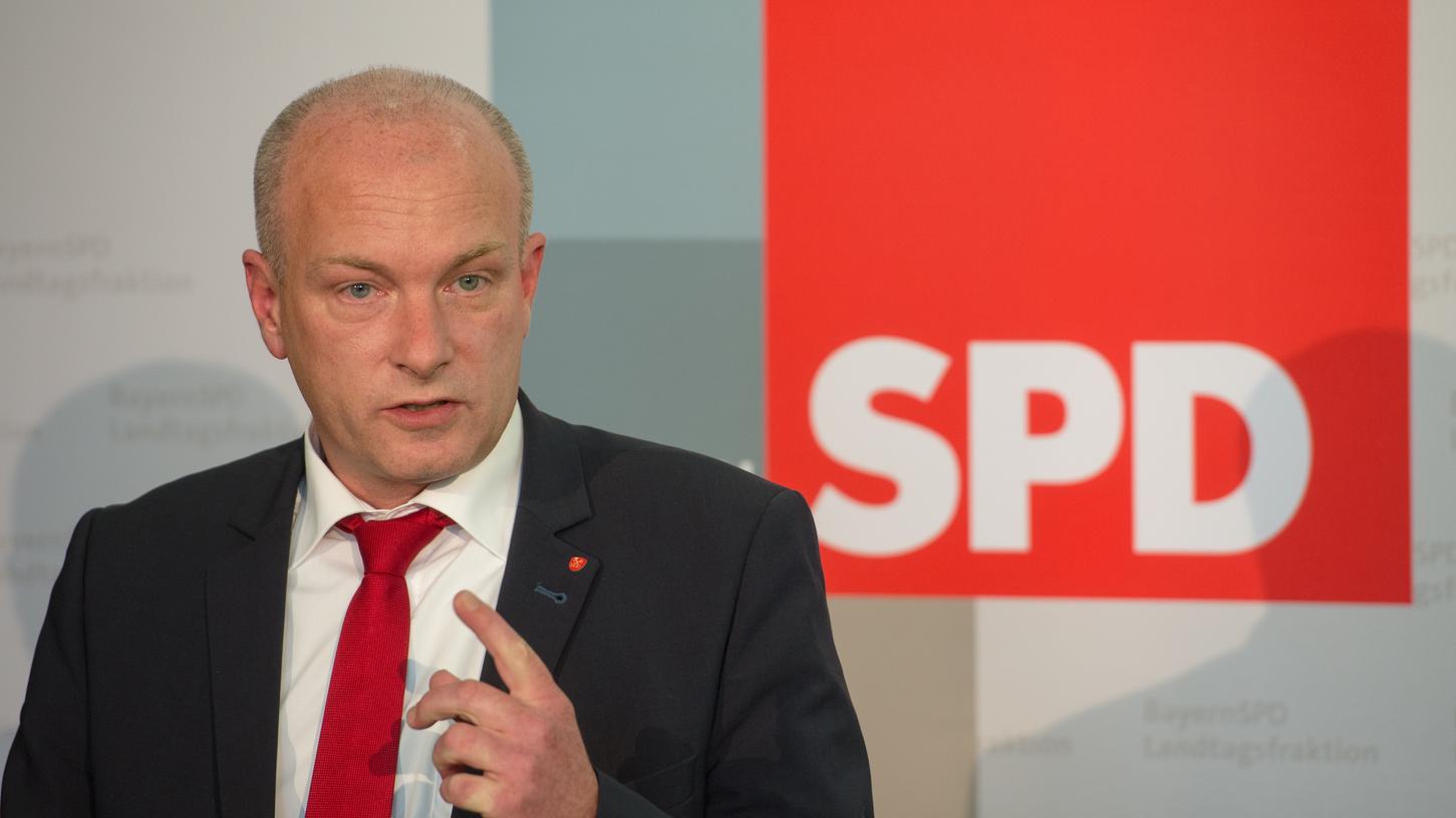 Joachim Wolbergs wirft seinen Parteifreunden von der Regensburger SPD vor, dass sie zu schnell ein Urteil über ihn gefällt hätten.