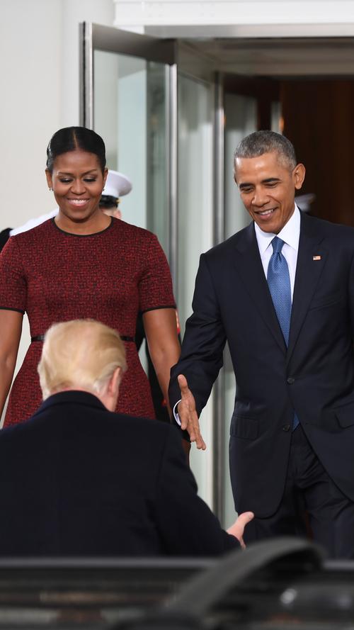 Und da war er, Donald J. Trump! Barack Obama reichte ihm die Hand, es wirkte fast familiär.