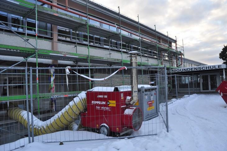 Asbest Sanierung Der Kunigundenschule Wird Teurer Lauf Nordbayern De