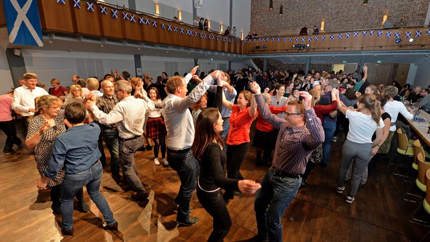 Glasgow-Weekend: Schottischer Ceilidh Tanzabend