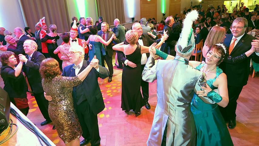Ob Walzer, Tango oder Rock'n'Roll: Die Treuchtlinger und ihre Gäste zeigten sich tanzfreudig.