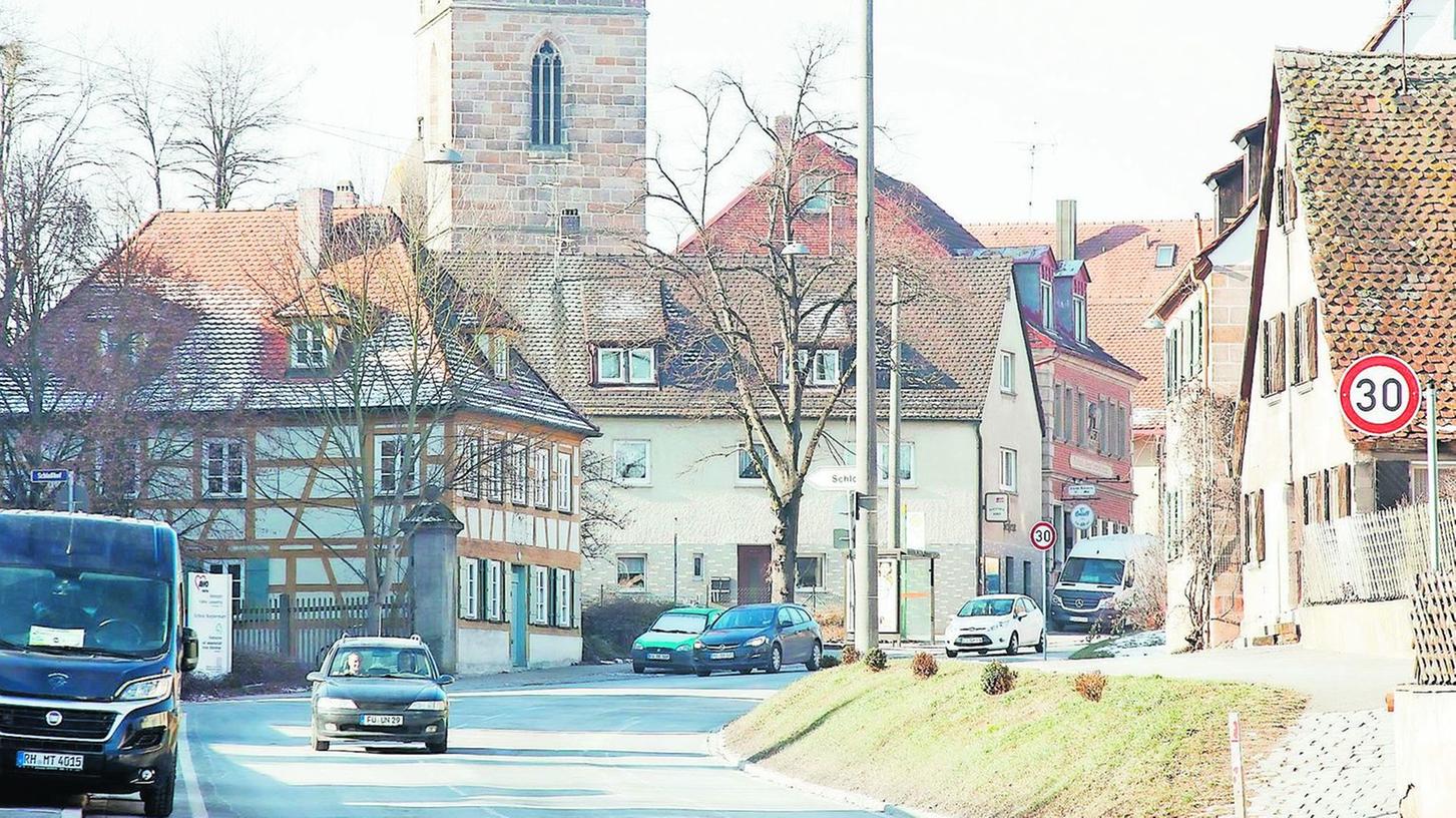 In Burgfarrnbach kündigt sich die nächste Baustelle an: Die Würzburger Straße soll ausgebaut werden.