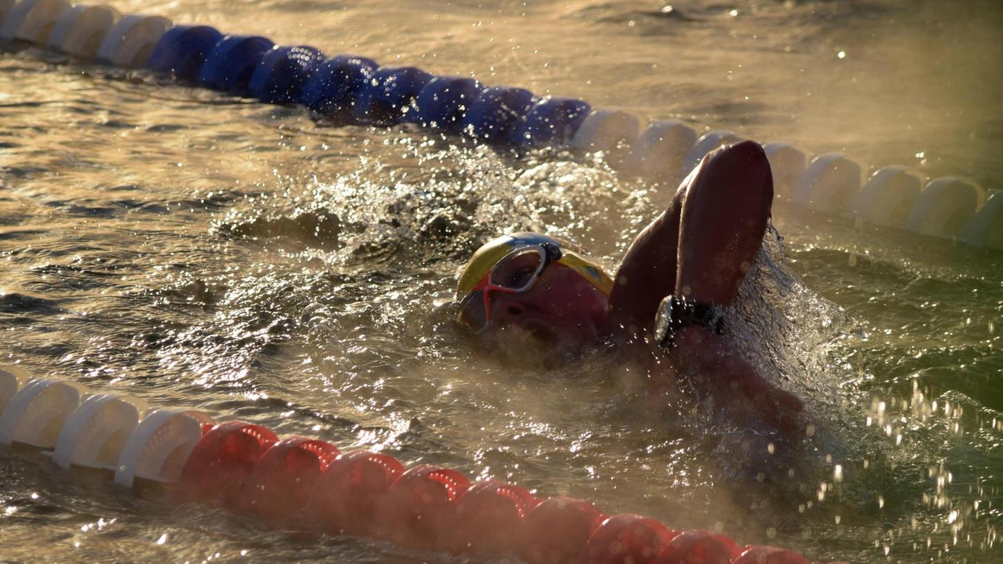 Eisschwimmen: Das Zittern beginnt erst nach dem Rennen