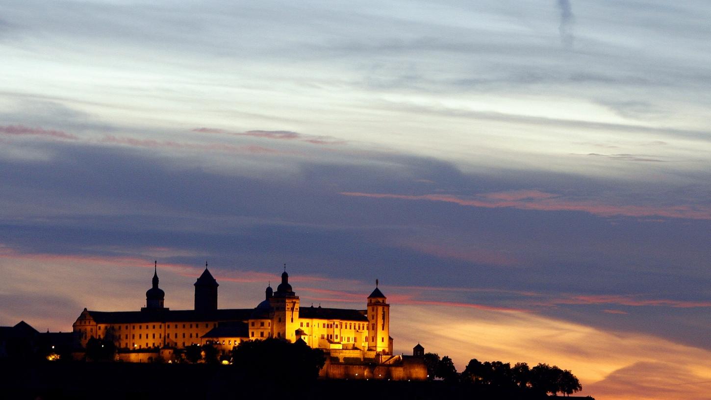 Abendrot über dem Käppele. Schon schön, dieses Würzburg. Das weiß die Stadt auch und hält sich selbstbewusst von der Metropolregion Nürnberg fern.