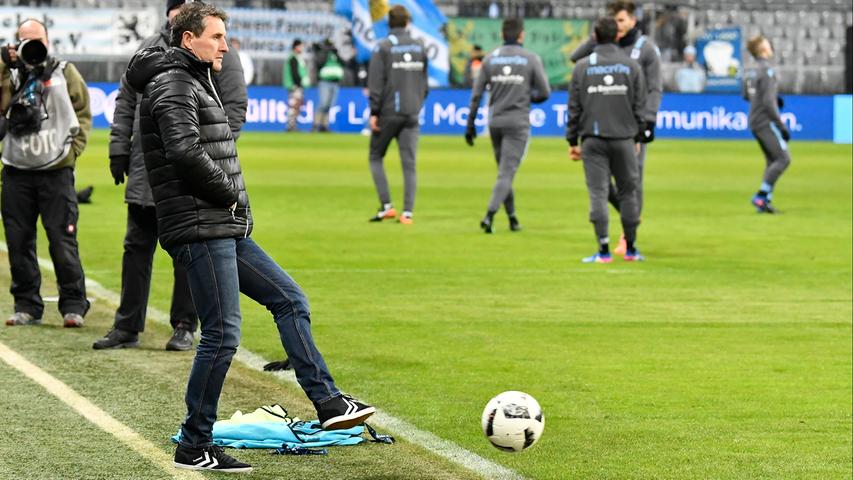 An der Seitenlinie steht, wenig überraschend, Janos Radoki als Kleeblatt-Coach. Der Deutsch-Ungar einigte sich kurz vor Weihnachten mit der Vereinsführung darauf, das Team mindestens bis zum Saisonende zu führen.