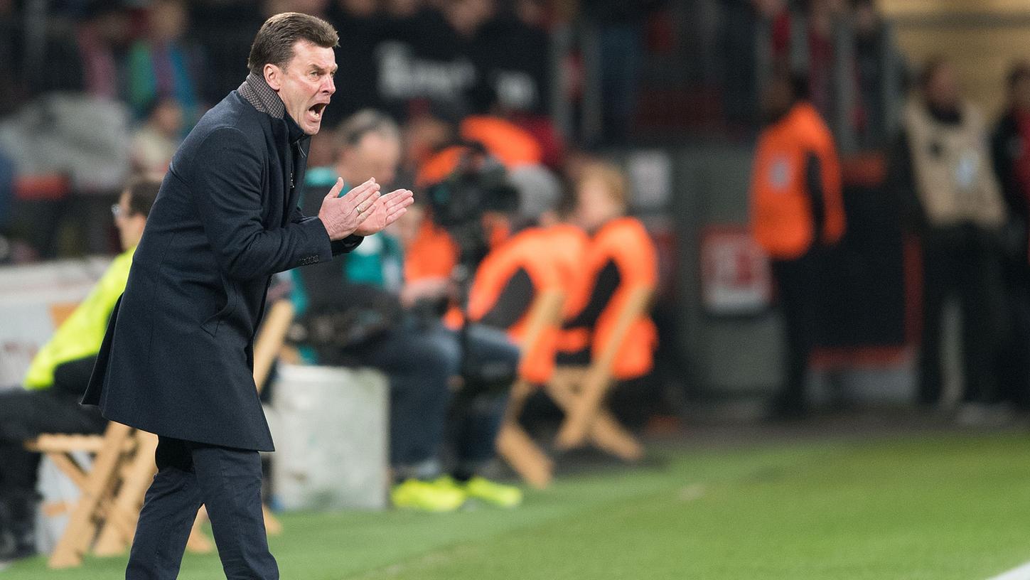 So schnell wird Hecking wohl nicht zu Borussia Mönchengladbach zurückkehren. So schnell wird Hecking wohl nicht zu Borussia Mönchengladbach zurückkehren.