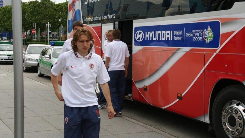 Und nochmal WM 2006: Diesmal geht es um die "Zaubermaus" Luca Modric. Damals galt der Kroate noch als Nachwuchstalent. Heute ist er einer der besten Mittelfeldspieler der Welt. Ihr Trainingscamp bezogen sie im unterfränkischen Bad Brückenau.
