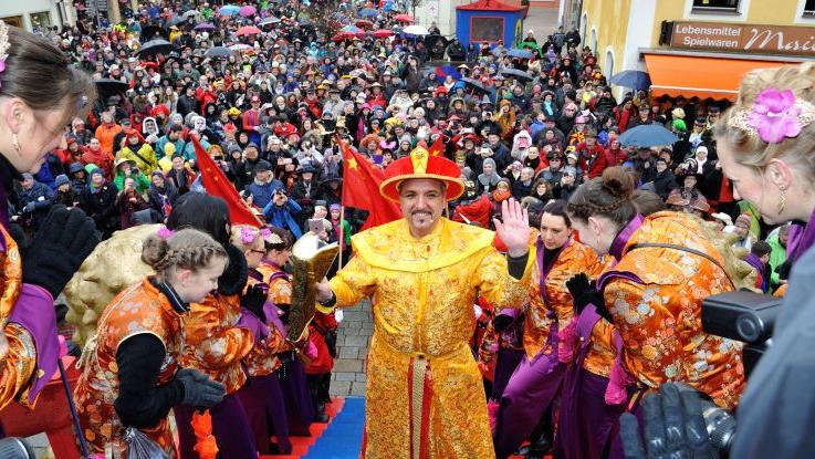 Chinesenfasching am Unsinnigen Donnerstag