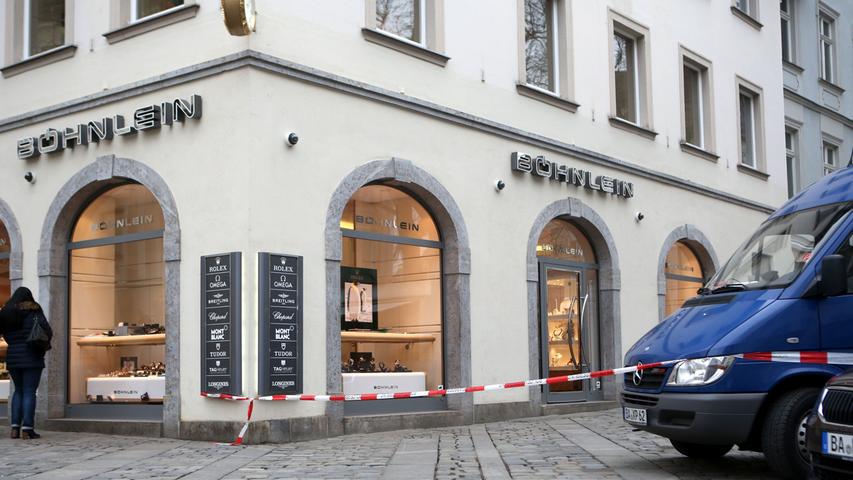 Drei Bewaffnete überfallen Bamberger Juweliergeschäft