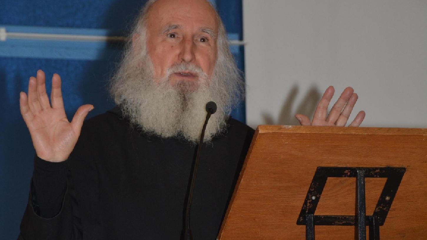 Pater Anselm sprach in Heroldsberg über Lebenskrisen