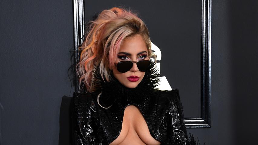 Grammy-Verleihung: Lady Gaga brennt für Metallica, Adele räumt ab