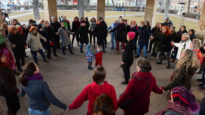 One Billion Rising - Tanzaktion in Fürth