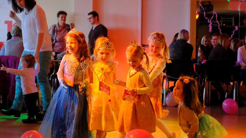 Phantasialand Fasching: Prinzessinnentag im Tanzcentrum Neumarkt