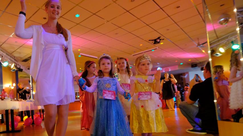 Phantasialand Fasching: Prinzessinnentag im Tanzcentrum Neumarkt