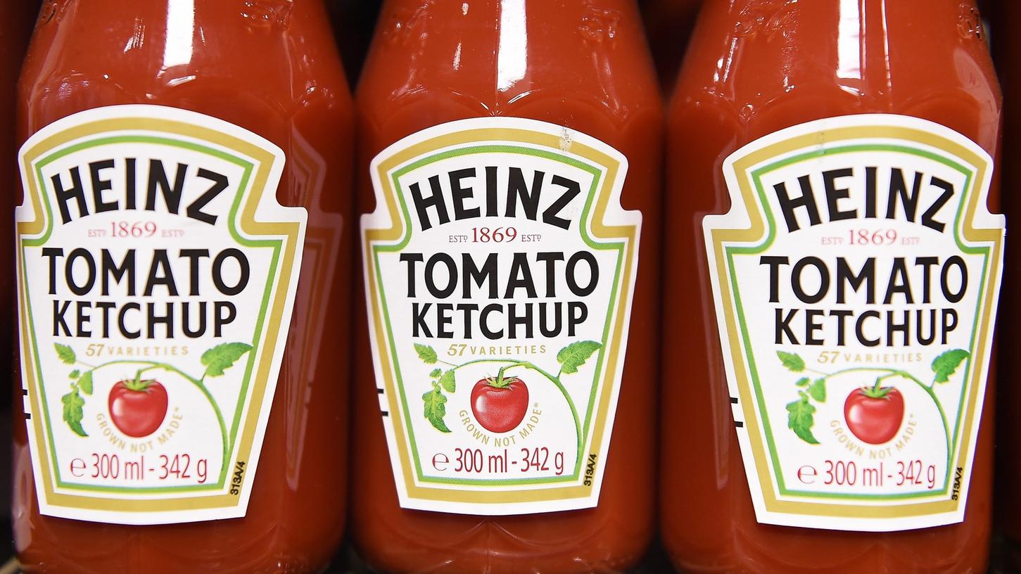 Klassisches Tomatenketchup ist das wohl bekannteste Produkt des Konzerns Kraft Heinz.