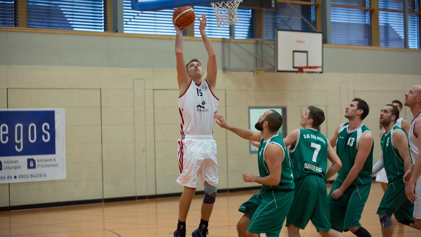 Fliegende Eggolsheimer Basketballer gibt es auch in der nächsten Saison in der Bayernliga zu sehen. Fliegende Eggolsheimer Basketballer gibt es auch in der nächsten Saison in der Bayernliga zu sehen.
