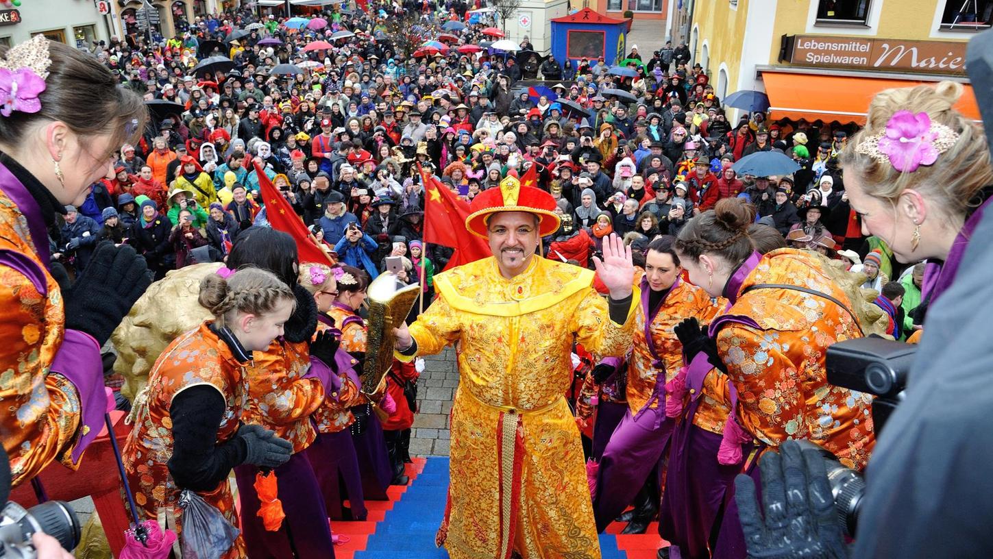 Chinesenfasching: Kaiser Fu-Gao-Di sucht das Supertalent