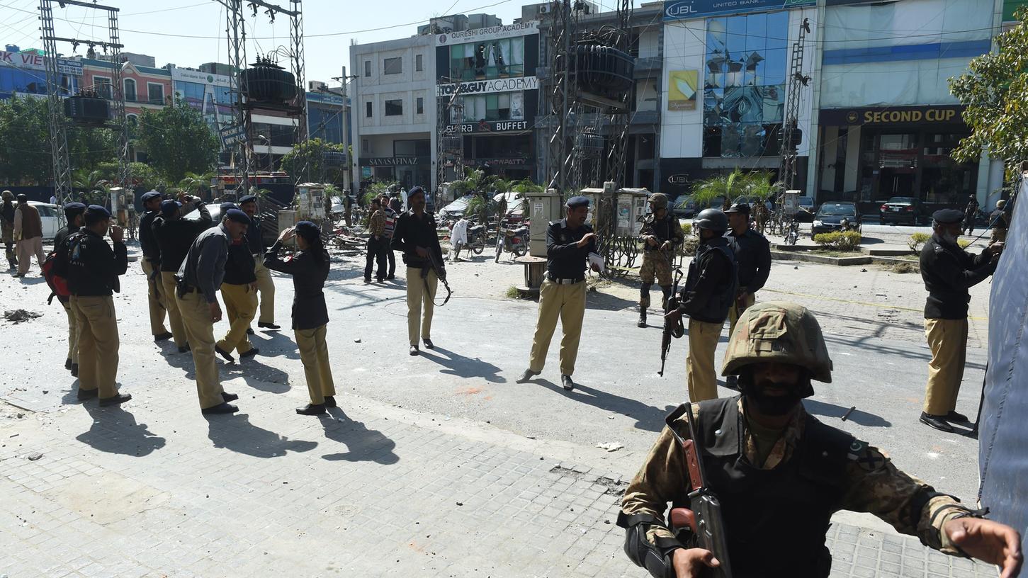 Tote und Verletzte bei Explosion auf Markt in Pakistan