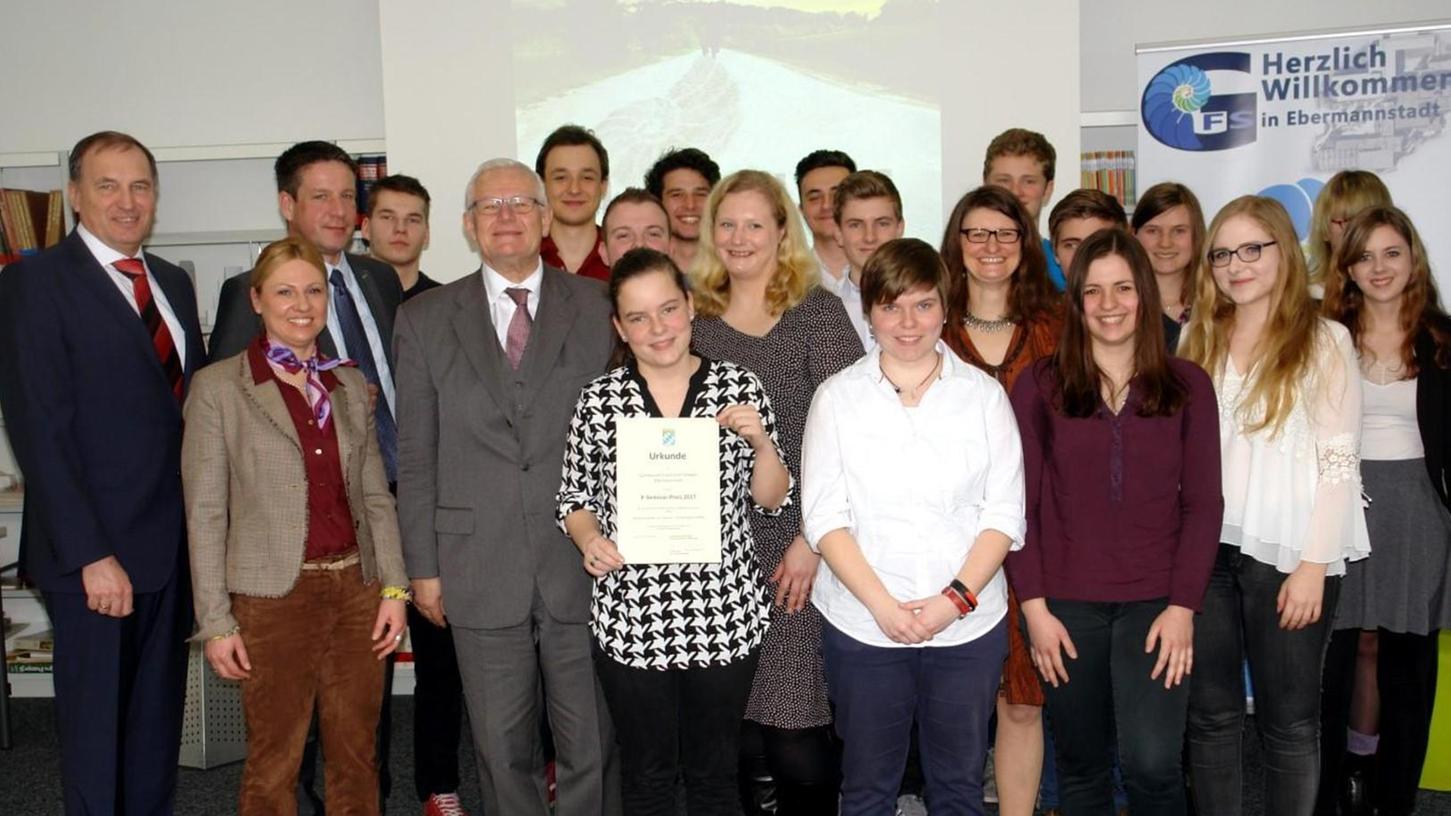 Gymnasium Fränkische Schweiz gewinnt P-Seminar-Preis