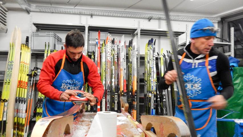 Im Nordic Ski Center erhalten Sportler nicht nur gewachste Ski sondern auch viele Tipps für den Wintersport auf der Seiser Alm.