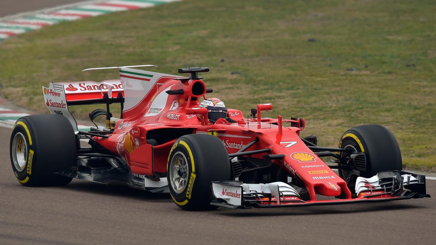 Vettels Teamkollege Kimi Räikkönen testete den neuen Ferrari-Flitzer bereits auf der Tifosi-Teststrecke in Maranello.