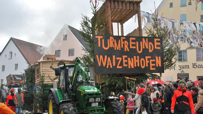 Der Wagen der Turmfreunde Waizenhofen, Motto: "Wald", dürfte der höchste gewesen sein.