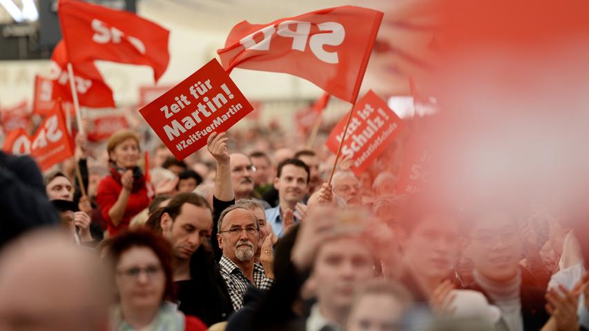 25 Kilometer nordwestlich von Passau traf sich die SPD in Vilshofen. 5000 Genossen empfingen ihren Kanzlerkandidaten Martin Schulz.