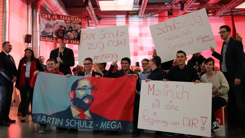 "Martin, ich will eine Regierung von dir": Schulz in Franken im Stau