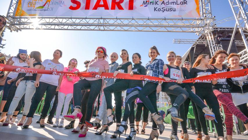High-Heels-Lauf in Nürnbergs Partnerstadt Antalya
