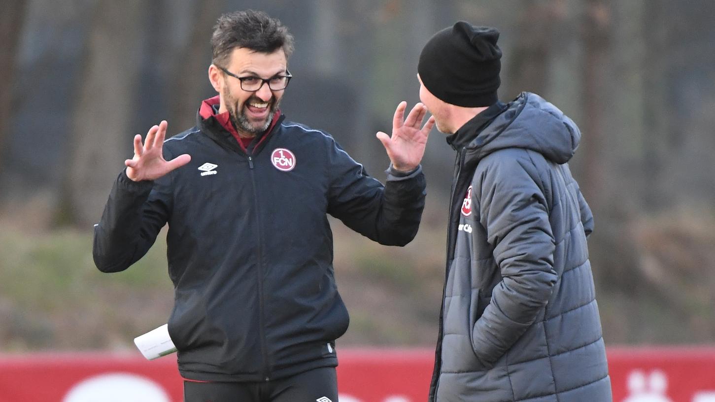 Trotz der spielerisch schwachen Leistung gegen Karlsruhe am Freitag fährt Club-Coach Michael Köllner zuversichtlich zum Auswärtsspiel nach Hannover.