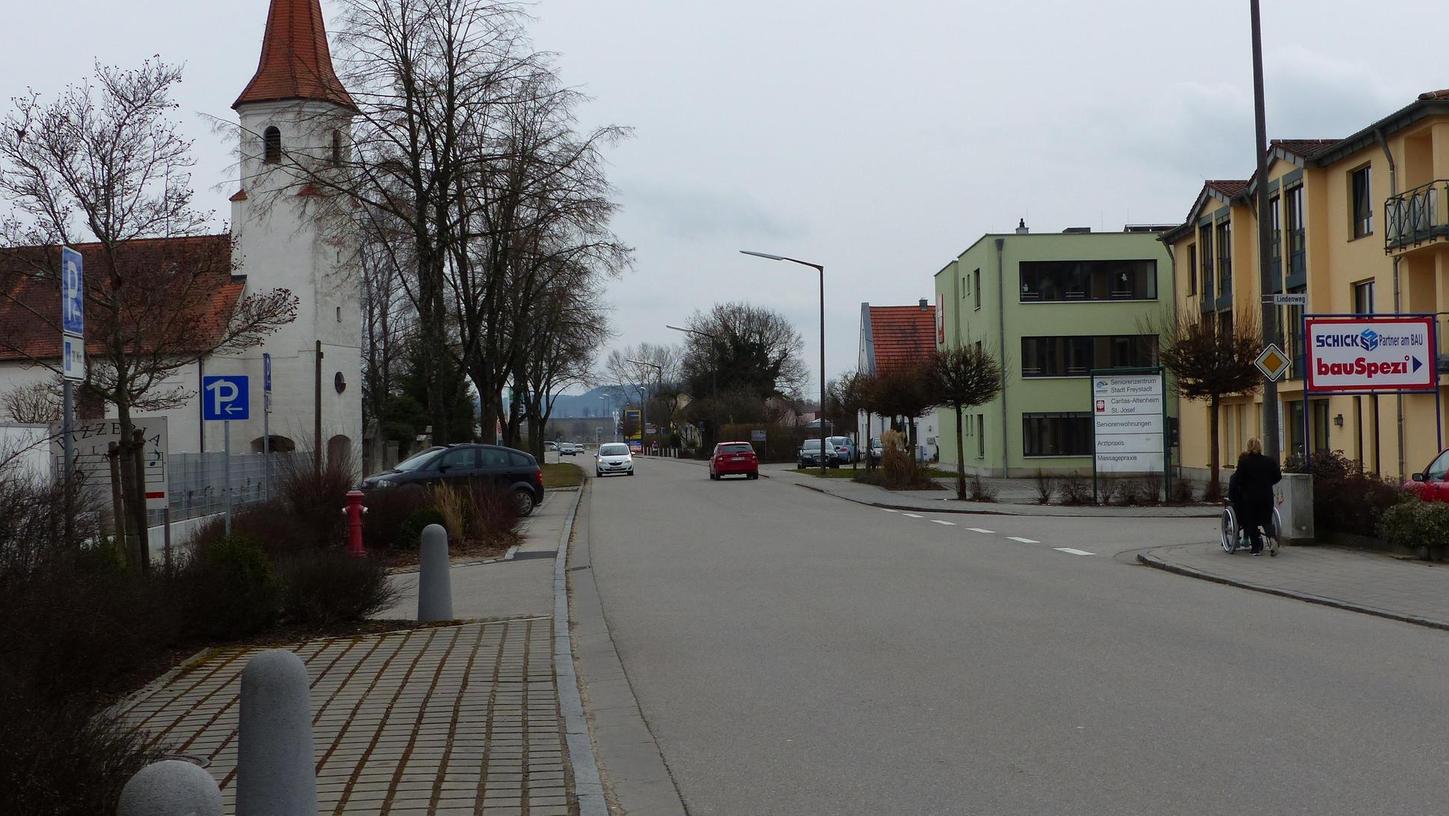Freystadt: Sicherheit durch Ampel am Seniorenzentrum