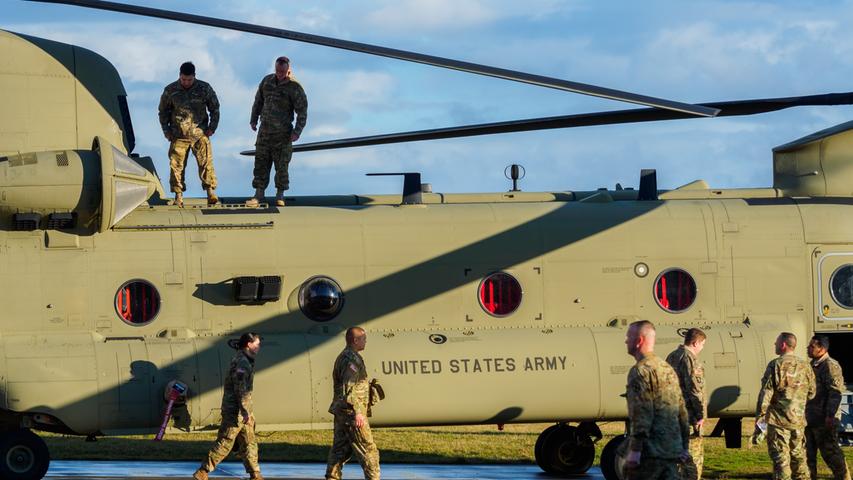 Militärische Zeremonie: US-Army begrüßt Kampfhubschrauber-Brigade