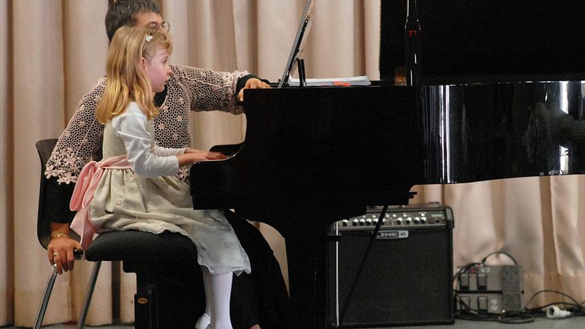 Kinder musizieren in Spardorf mit Freude