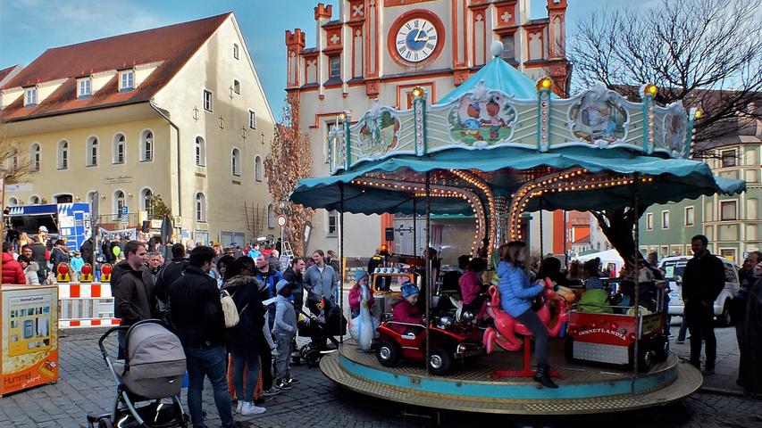 Frühlingswetter und frische Ideen: Die Stadt Velburg stand am Sonntag ganz im Zeichen der 21. Gewerbeschau.