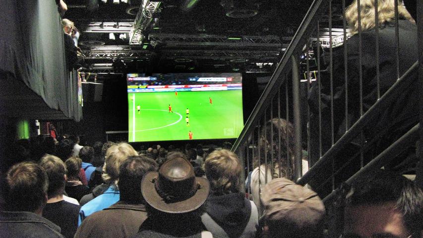 Home of "Public Viewing": Im E-Werk treffen sich seit vielen Jahren die Fußballfans, um gemeinsam Partien anzusehen.