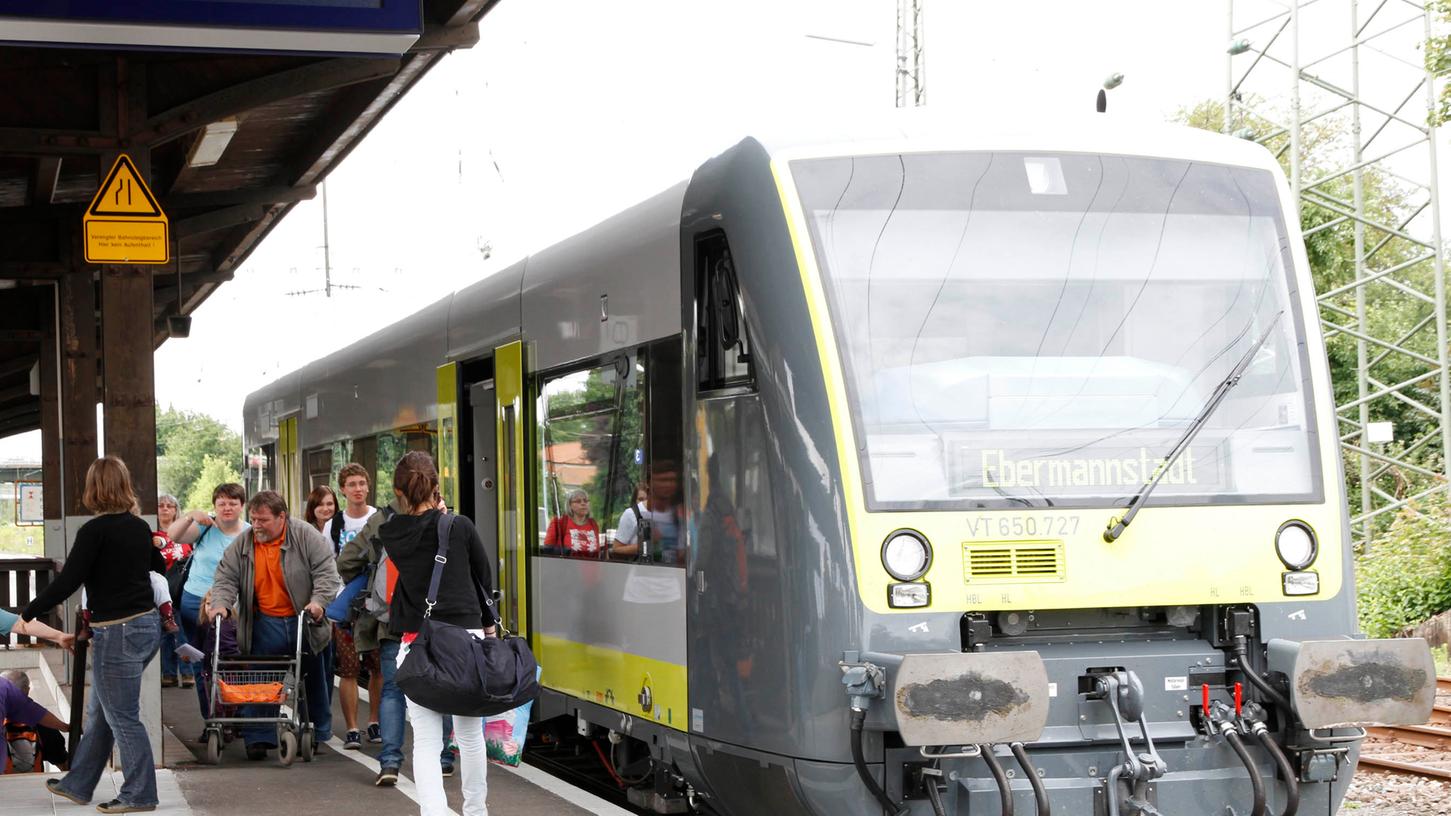 Ein agilis-Zug im Bahnhof Forchheim. Vom 10. bis 14. September ist der agilis-Zugverkehr nach Bamberg aufgrund krankheitsbedingter Ausfälle von Fahrern eingeschränkt.