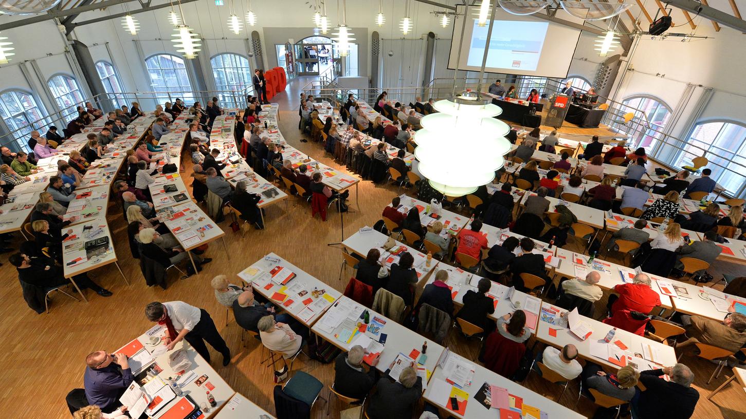Wofür die Nürnberger SPD steht und was sie erreichen will, entfaltet auf der Jahreshauptversammlung im Uhrenhaus ein mehrseitiger Leitantrag unter dem Motto "Mehr Zeit für Gerechtigkeit".