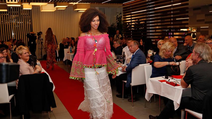 Fashion Dinner: Mode und erlesene Speisen im 