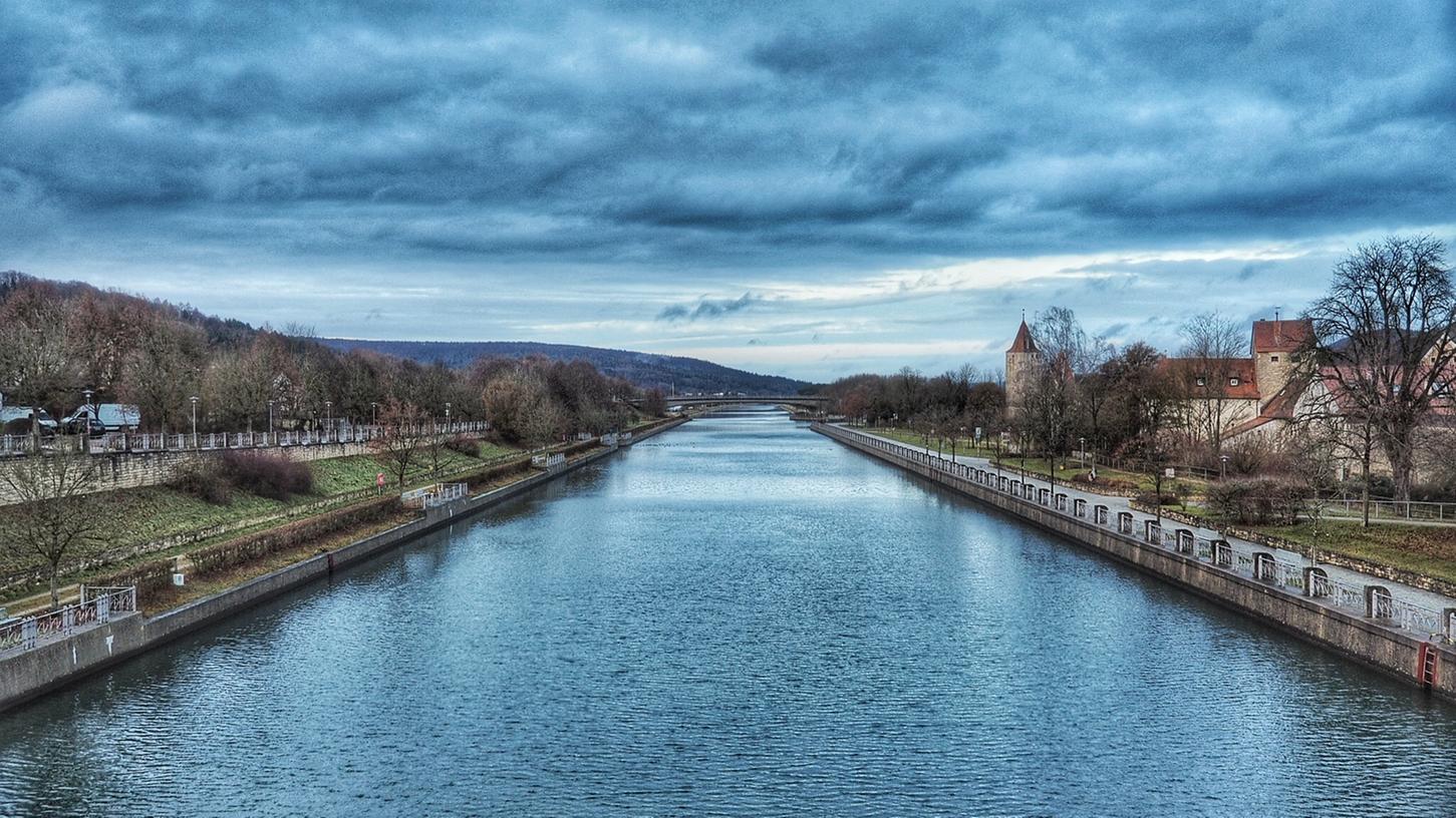 Wer hat schöne Fotos vom Main-Donau-Kanal? Das Wasser- und Schifffahrtsamt sucht Bilder für eine Festschrift - und verlost attraktive Preise.