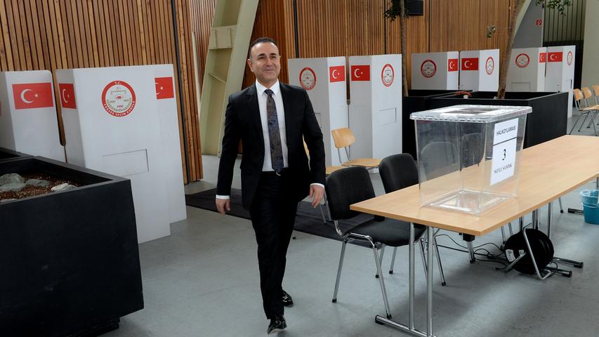 Fürth: Grüne Halle wird für Türkei-Referendum hergerichtet