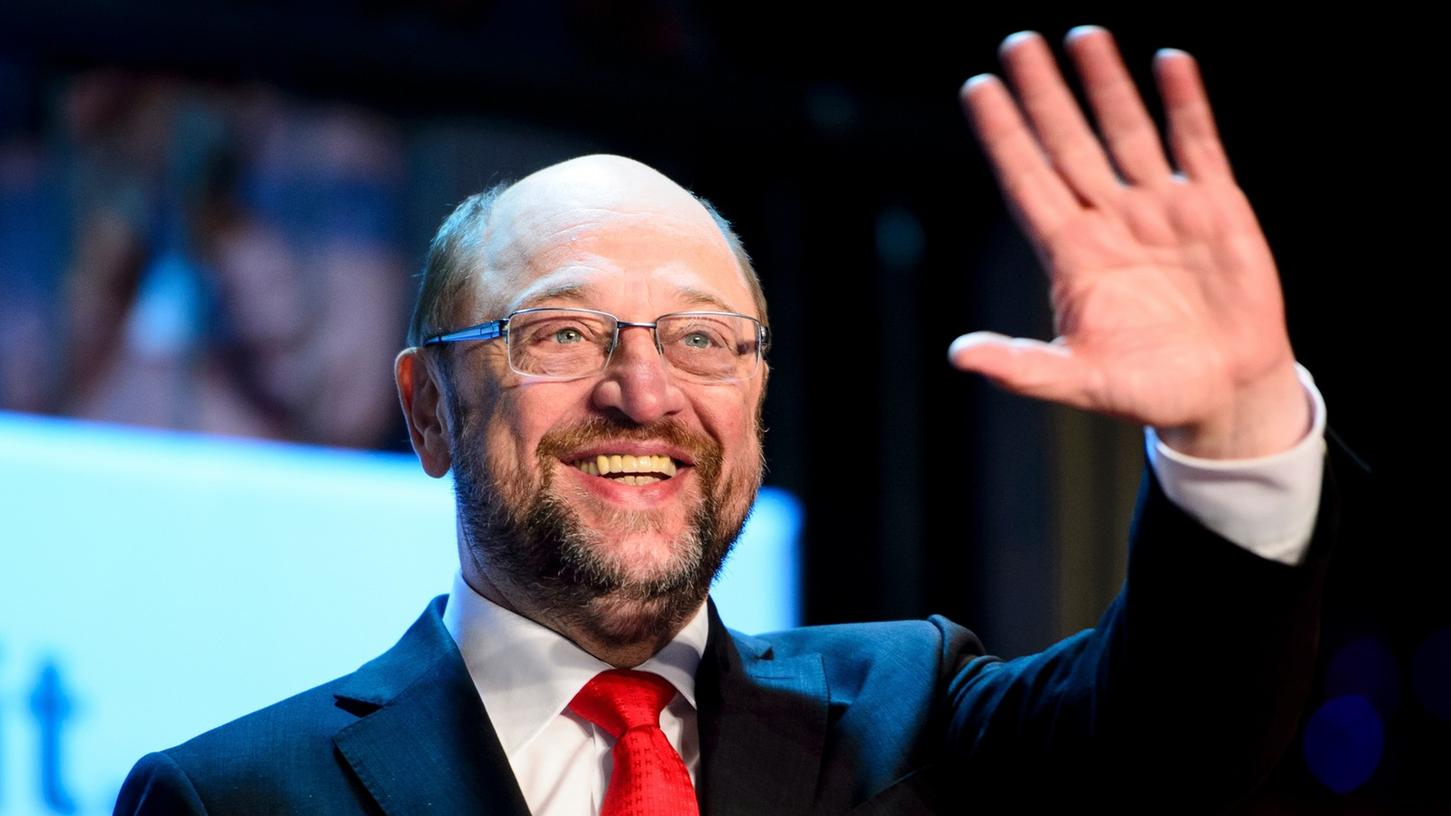 Lässt sich für sein Wahlergebnis in Deutschland feiern: Spitzenkandidat Martin Schulz.
