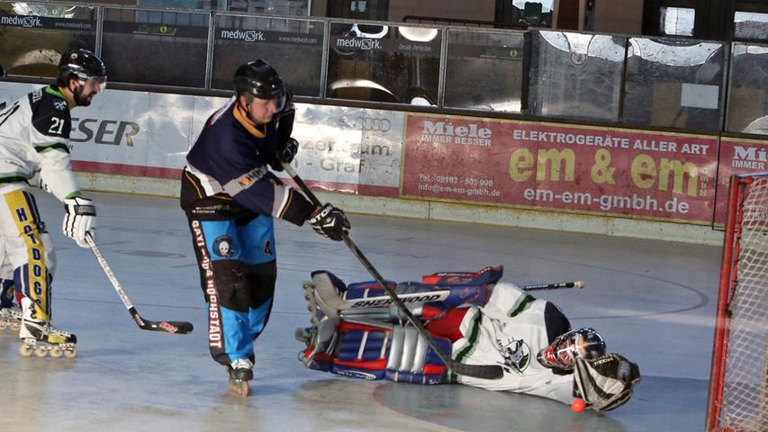 Auch beim Inlineskaterhockey machte Sikorski eine gute Figur und war maßgeblich am zwischenzeitlichen Aufstieg der Gaylords in die Regionalliga beteiligt.
