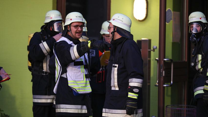 Brand im Physiksaal: Rettungskräfte proben Notfall