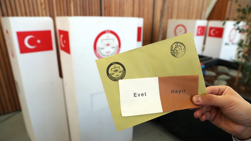 Türkische Volksabstimmung: Der Auftakt in Fürth